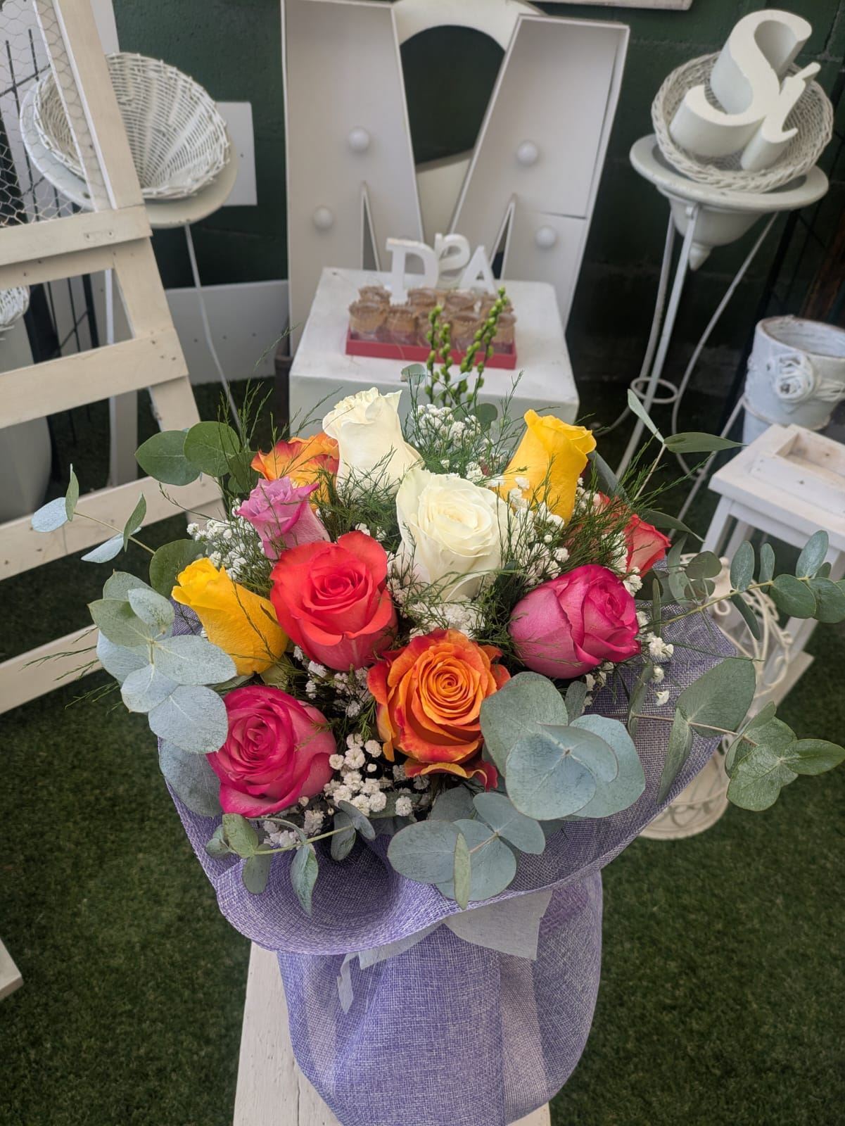 RAMO ROSAS ARCO IRIS - Imagen 2